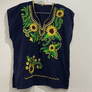 Mexican embroidered Women’s Blue Top SZ Medium